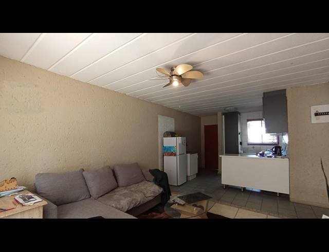 2 BEDROOM TOWNHOUSE FOR SALE IN UNION